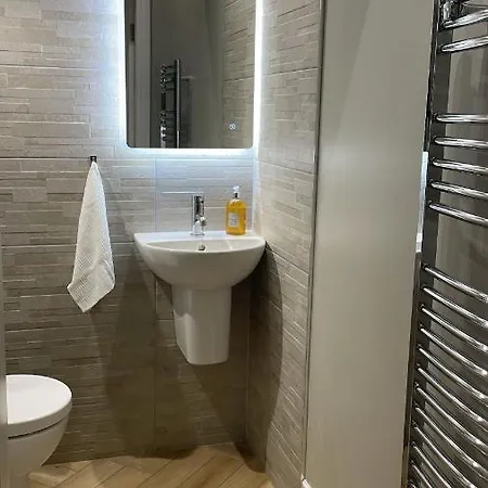 Citygo Apartments Queens Belfast Esterno foto