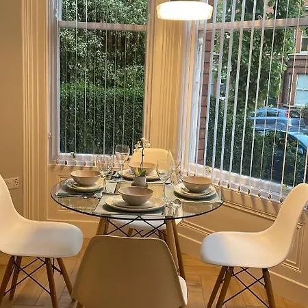 Citygo Apartments Queens Belfast Esterno foto